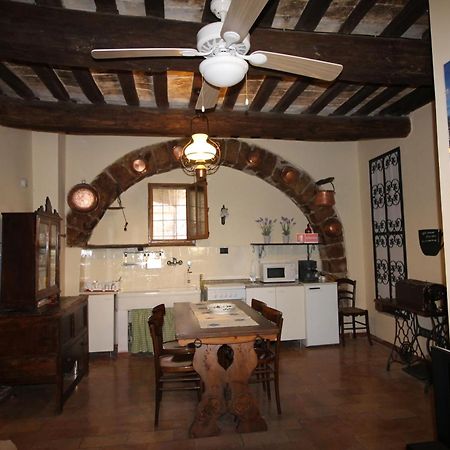 Nonna Flo Apartment Assisi Bagian luar foto